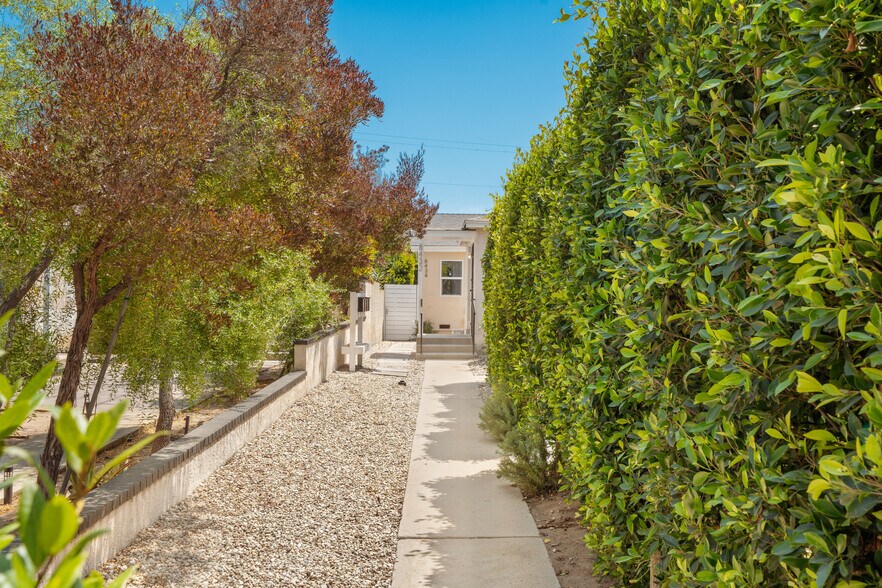 More Photos Of 8430 Wiley Post Ave, Los Angeles Multifamily For Sale