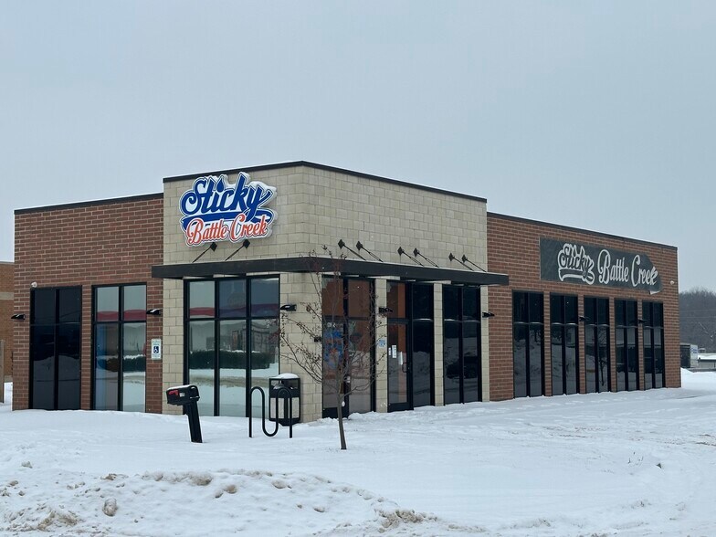 More Photos Of 228 North Ave, Battle Creek Freestanding For Sale