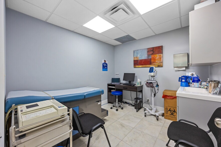 More Photos Of 150 NW 70th Ave, Plantation Medical For Lease
