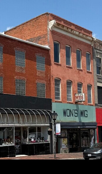 Primary Photo Of , Petersburg General Retail For Sale