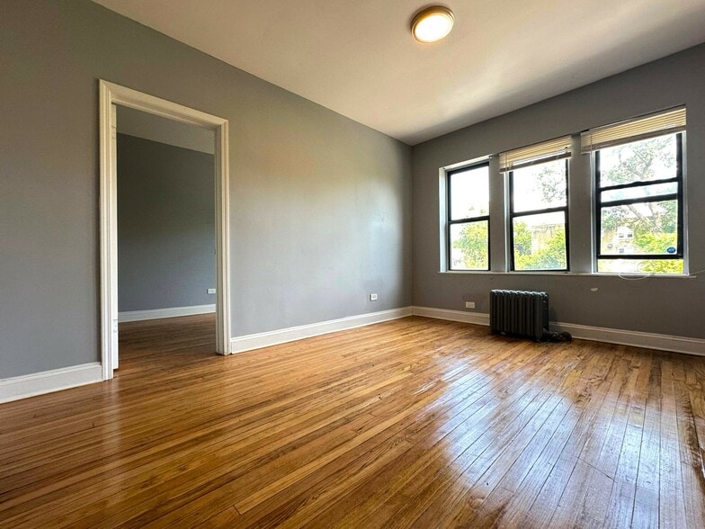 More Photos Of 7200 S Lowe Ave, Chicago Apartments For Sale