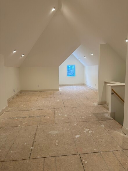 More Photos Of 306 E Gay St, Columbus Loft Creative Space For Lease