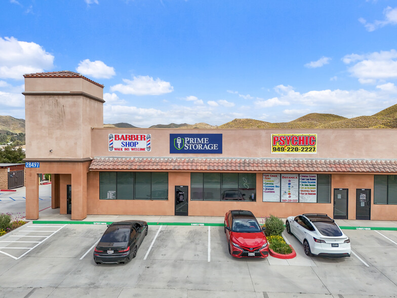 Primary Photo Of 28497 CA-74, Lake Elsinore General Retail For Lease