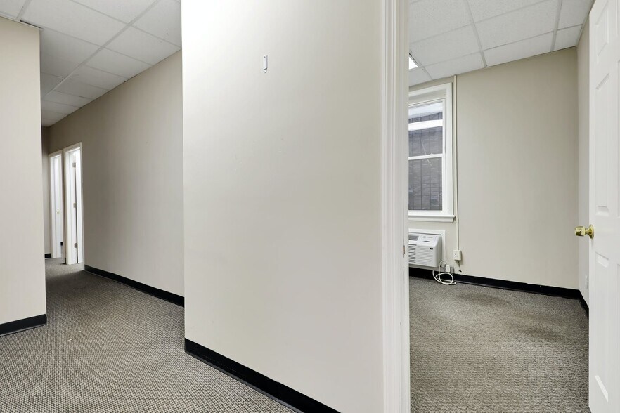 More Photos Of 45 N Village Ave, Rockville Centre Office For Sale