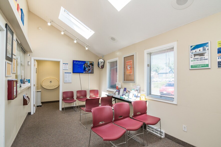 More Photos Of 860 Boston Rd, Springfield Medical For Lease