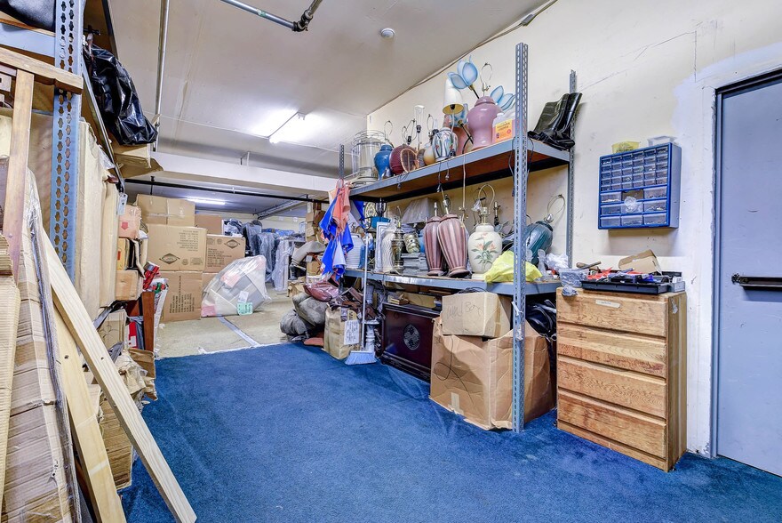 More Photos Of 20423 Highway 99, Lynnwood Freestanding For Sale