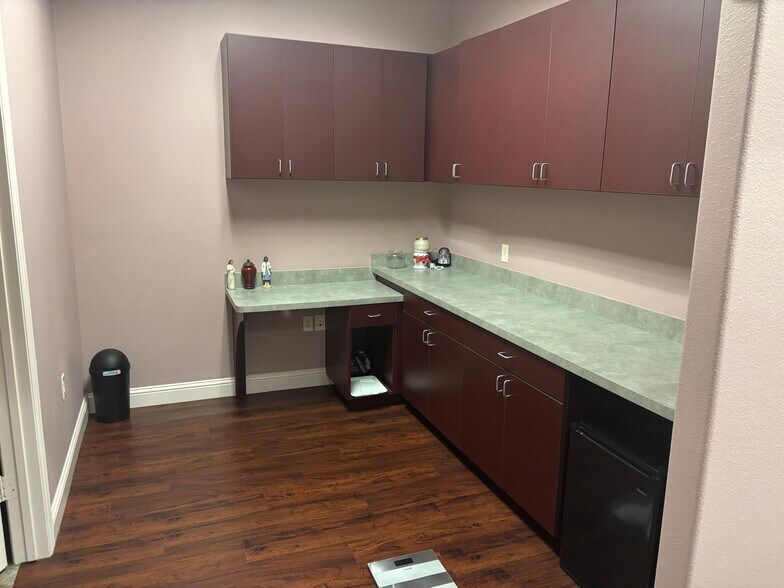 More Photos Of 3912 North Tarrant Pky, Fort Worth Medical For Lease