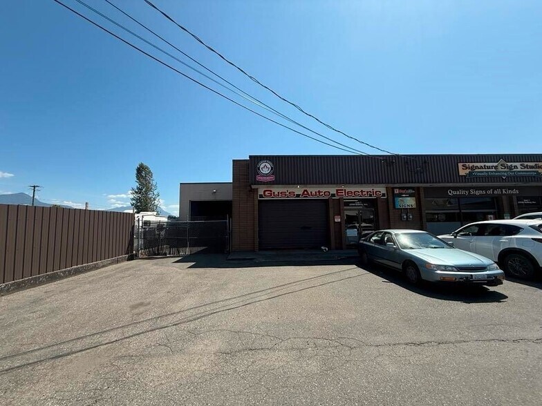 More Photos Of 45940 Railway Ave, Chilliwack Auto Repair For Sale