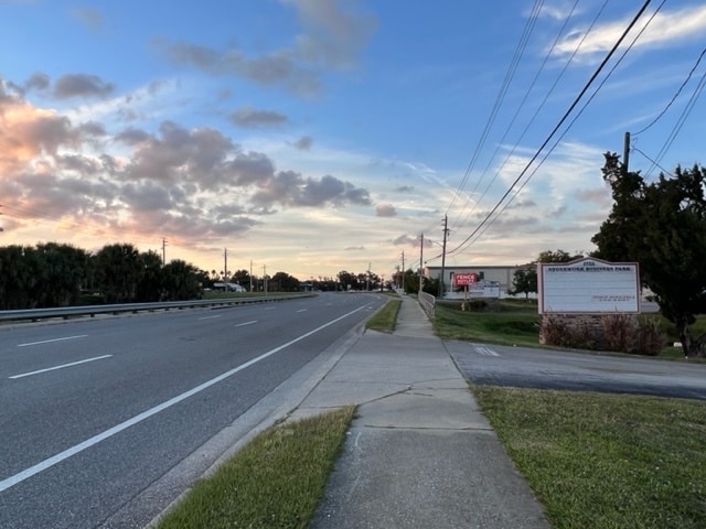 More Photos Of 1725 S Nova Rd, Daytona Beach Warehouse For Sale