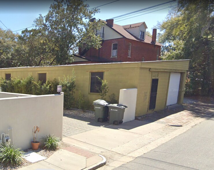 More Photos Of 711 Tattnall st, Savannah Light Distribution For Sale