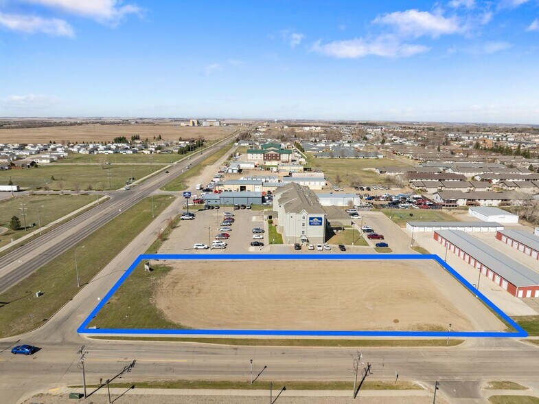 More Photos Of 400 37th Ave SW ave, Minot Land For Sale
