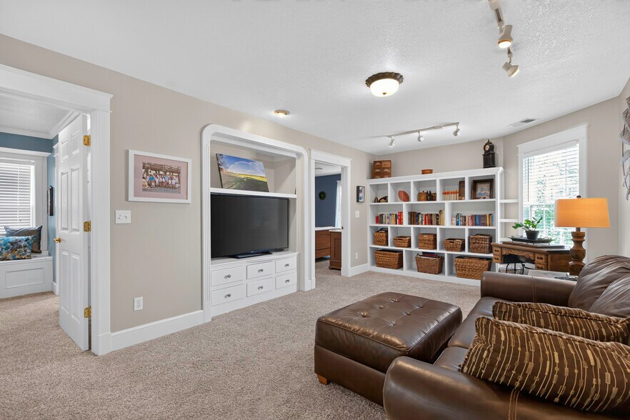 More Photos Of 1558 N 600 Rd, Baldwin City Specialty For Sale