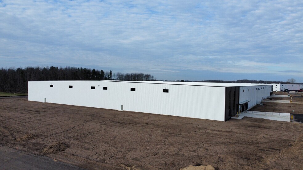 More Photos Of 5910 N Dylan Dr, South Bend Distribution For Lease