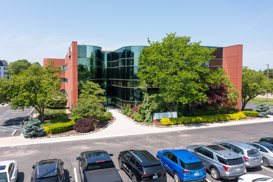 Primary Photo Of 6960 Orchard Lake Rd, West Bloomfield Medical For Lease