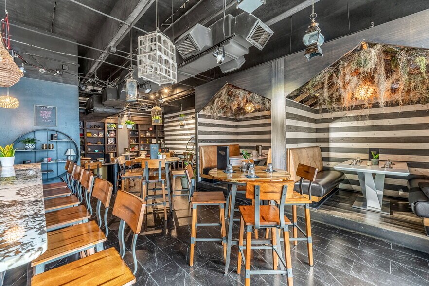 More Photos Of 100 S Eola Dr, Orlando Apartments For Lease