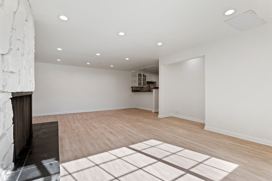 More Photos Of 4427 Camero Ave, Los Angeles Apartments For Sale