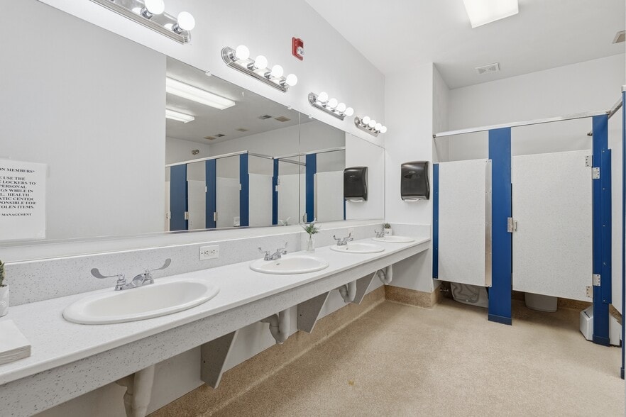 More Photos Of 507 Pittsburgh St, Springdale Rehabilitation Center For Sale