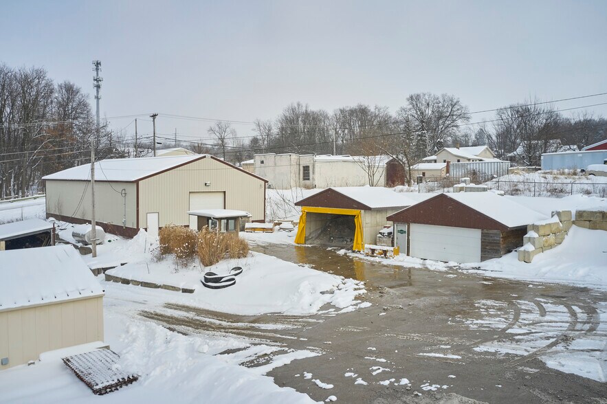 More Photos Of 295 Water St, Wadsworth Warehouse For Sale