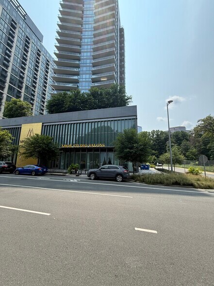 More Photos Of 7917 Westpark Dr, Tysons Apartments For Lease