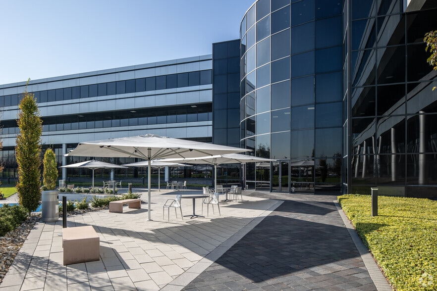 More Photos Of 50 Tice Blvd, Woodcliff Lake Office For Lease