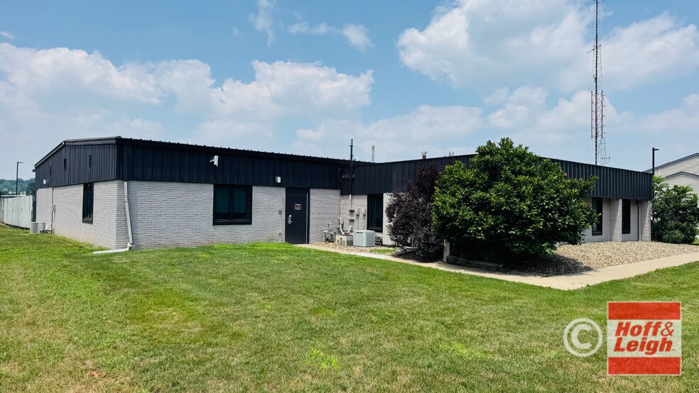 More Photos Of 1280 Sunset Dr, Copley Office For Sale