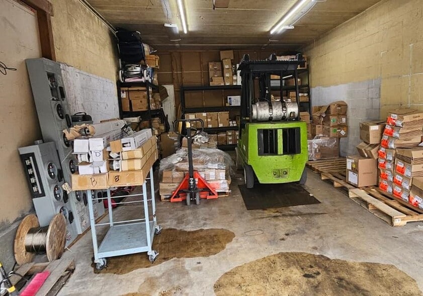 More Photos Of 7345 SW 41st St, Miami Warehouse For Sale