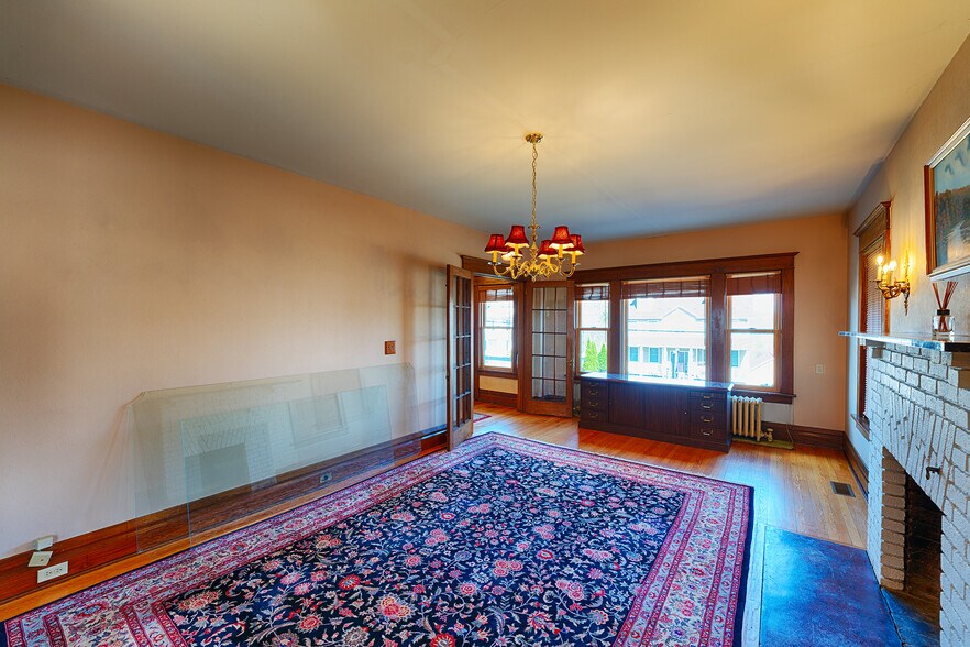 More Photos Of 105 Gleneida Ave, Carmel Office For Sale