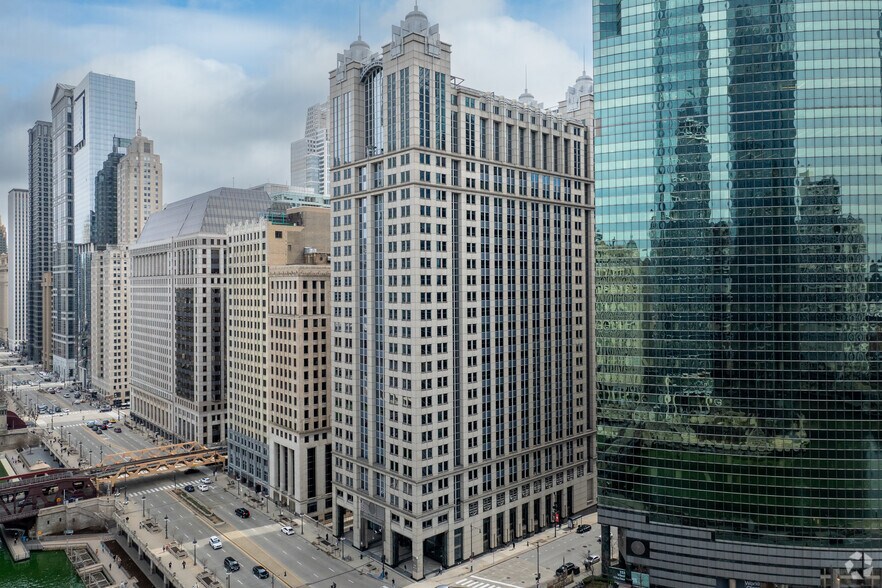 Primary Photo Of 225 W Wacker Dr, Chicago Office For Sale