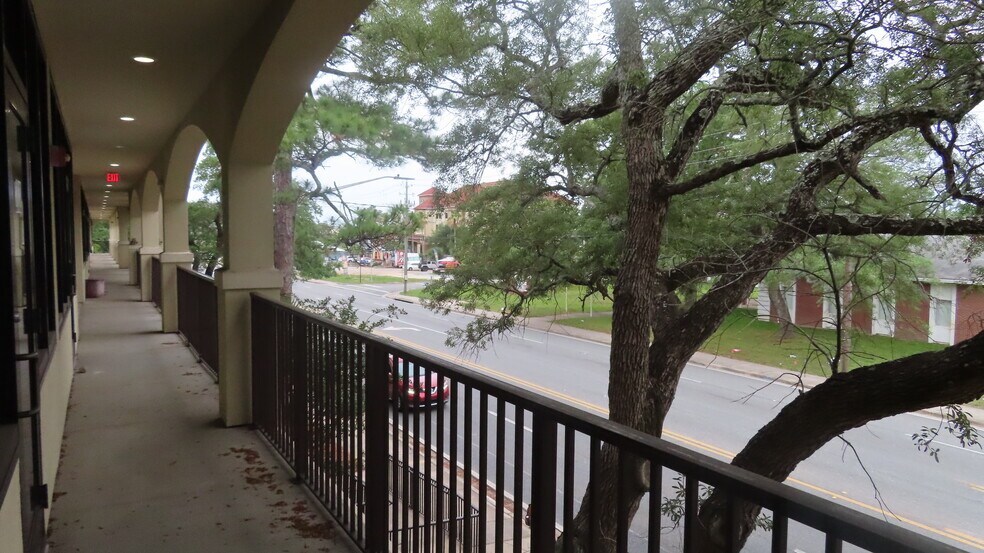 More Photos Of 139 Beal Pky SE, Fort Walton Beach Office For Lease