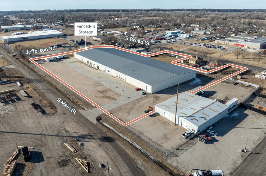 More Photos Of 515 S Main St, Fremont Warehouse For Lease