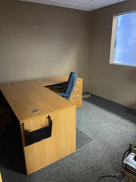 More Photos Of 4475 W 58th Ave, Arvada Light Distribution For Sale