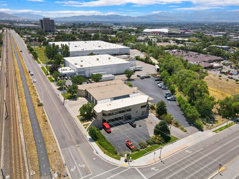 More Photos Of 9010 S 150 E, Sandy Light Manufacturing For Sale