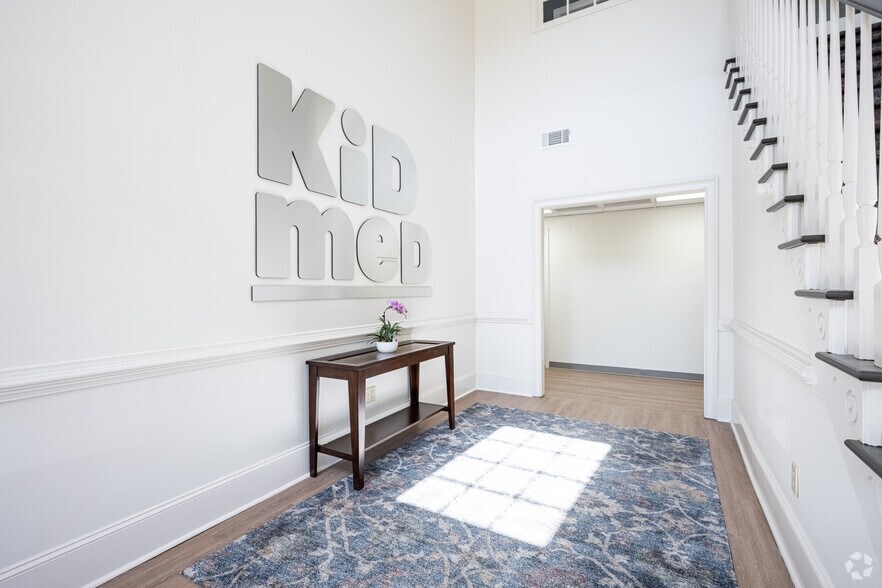 More Photos Of 1100 Turner Rd, Cumming Office For Lease