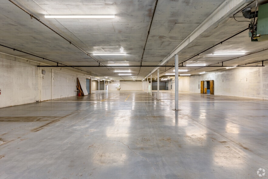More Photos Of 4590 Jason St, Denver Warehouse For Lease