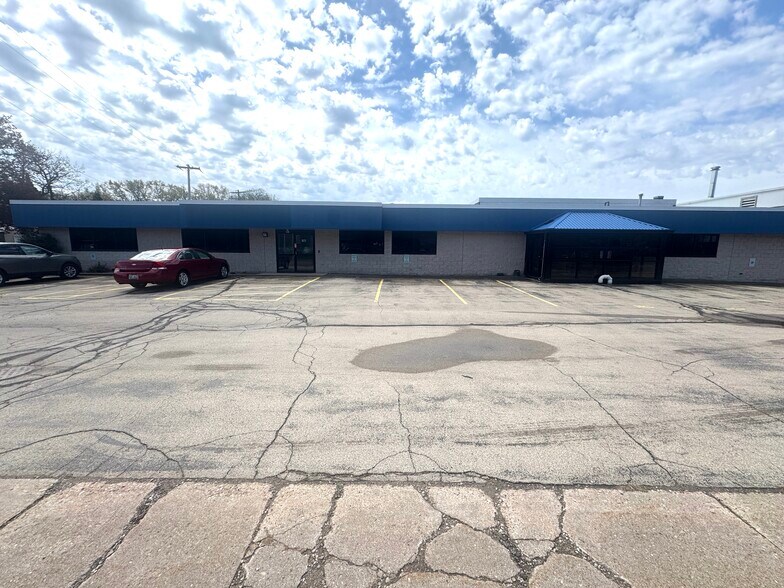 More Photos Of 705 W Fulton St, Waupaca Food Processing For Sale