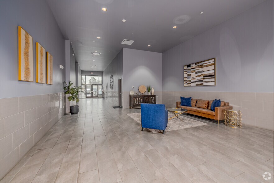 More Photos Of 305 N Main St, Broken Arrow Apartments For Lease