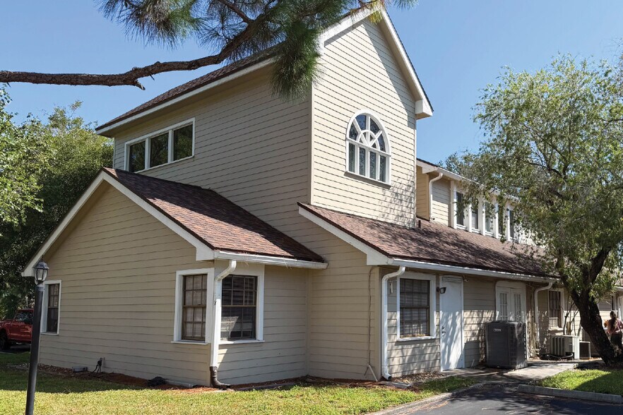 More Photos Of 10225 Ulmerton Rd, Largo Office For Sale