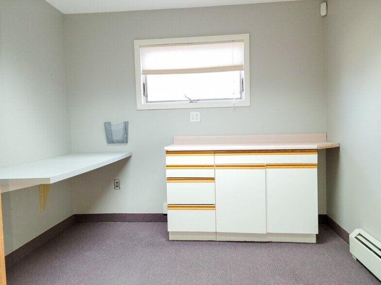 More Photos Of 37 Pierrepont Ave, Potsdam Medical For Sale