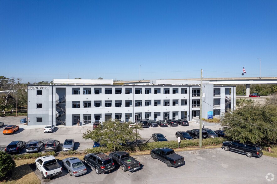 More Photos Of 2300 Marsh Point Rd, Neptune Beach Office For Lease