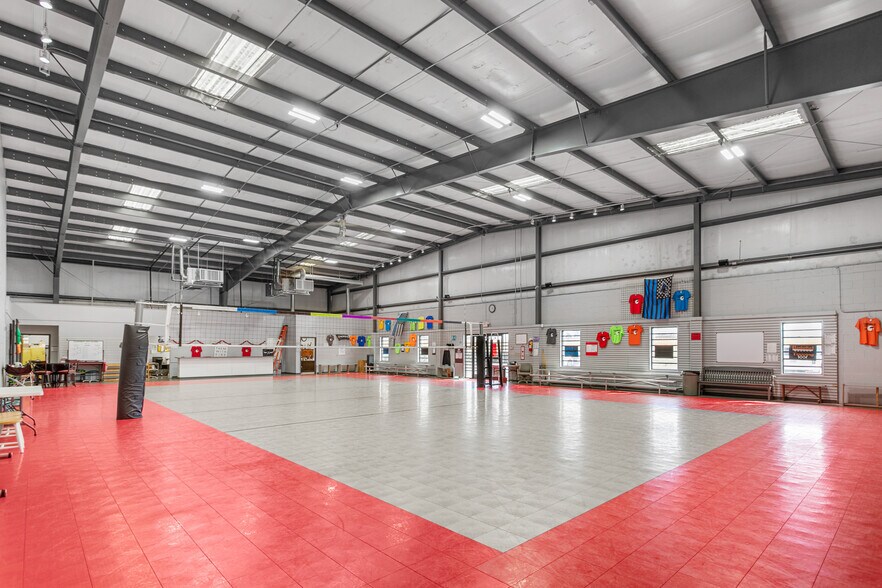 More Photos Of 2233 W Hanford Rd, Burlington Freestanding For Sale