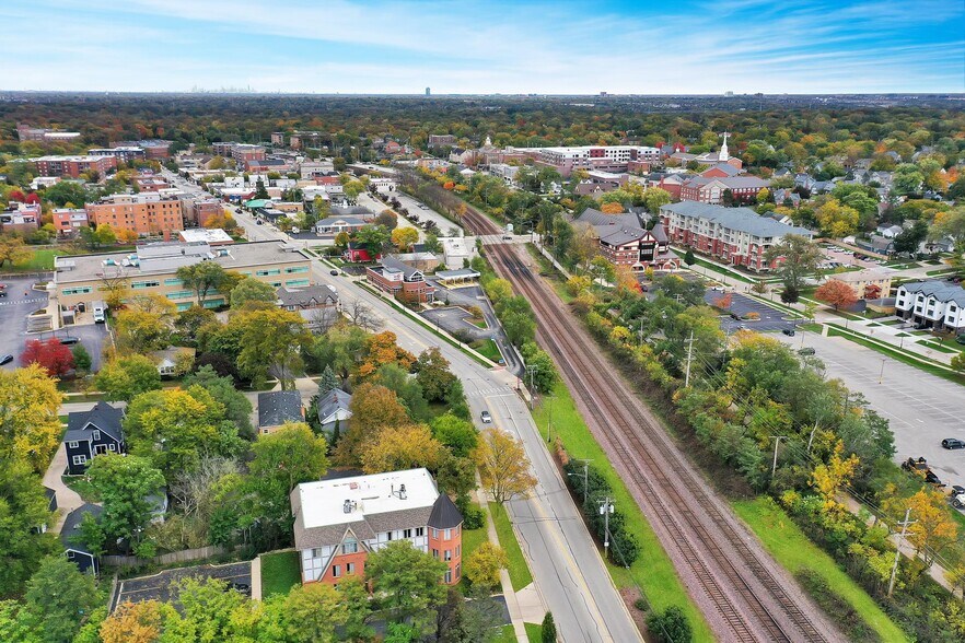 More Photos Of 386 Pennsylvania Ave, Glen Ellyn Medical For Lease