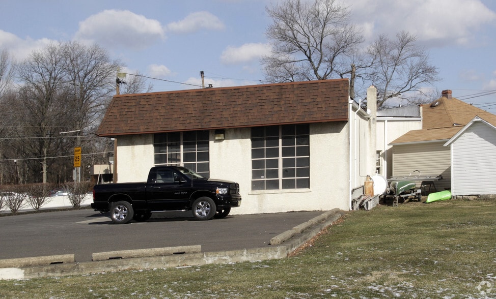 More Photos Of 1521 Rt-38, Cherry Hill Auto Repair For Sale
