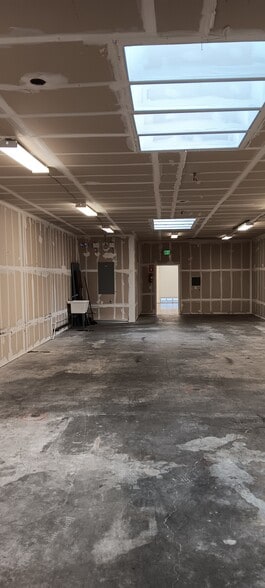 More Photos Of 1650-1670 Abram Ct, San Leandro Manufacturing For Lease