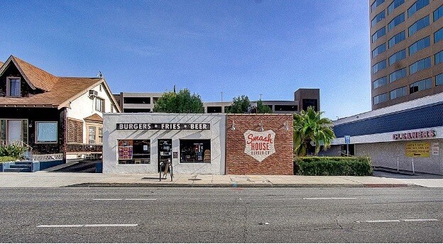 Primary Photo Of 46 N Lake Ave, Pasadena Restaurant For Sale