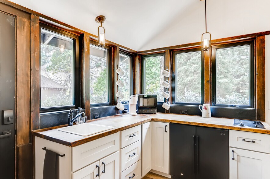 More Photos Of 3303 Chicago Creek Rd, Idaho Springs Hotel For Sale