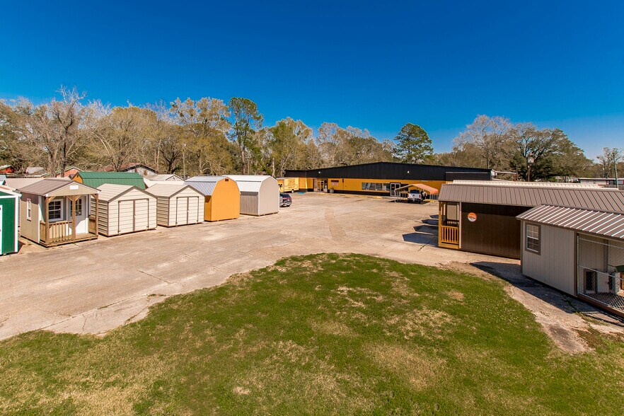 More Photos Of 12282 Highway 431, Saint Amant Storefront Retail Office For Sale
