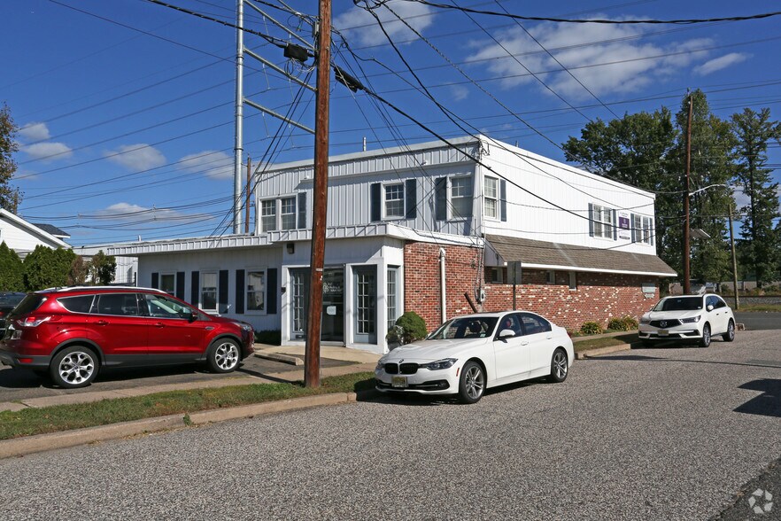 More Photos Of 1301 N Broad St, Woodbury Office For Sale