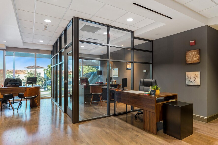 More Photos Of 1510 SE 17th St, Fort Lauderdale Office For Lease
