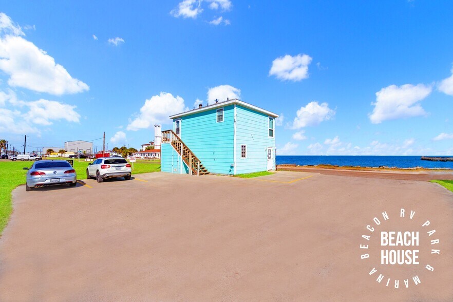 More Photos Of 301 S Fulton Beach, Rockport Trailer Camper Park For Sale