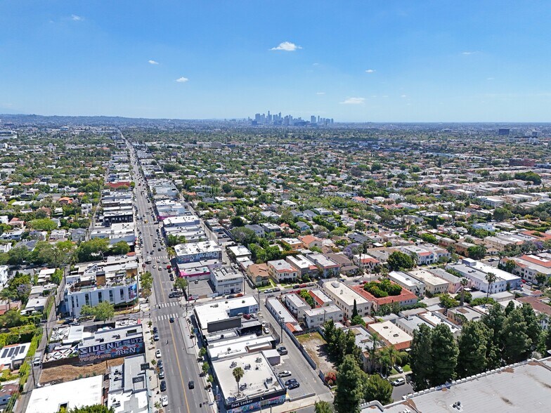 More Photos Of 636 N Spaulding Ave, Los Angeles Apartments For Sale